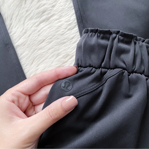 Lululemon Keep Moving Pant in Charcoal Gray - Picture 6 of 8